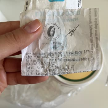 Bozuk Yoğurt Ve Yetersiz Mağaza İlgisi