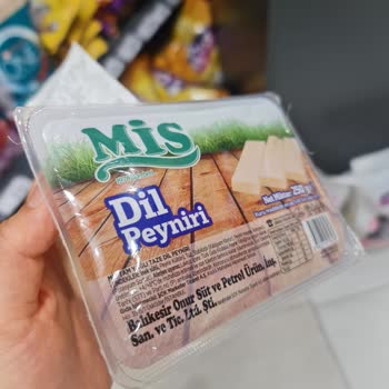 Şişik Süt Ürünü Satışı Ve Bilgisiz Çalışanlar Müşteri Mağduriyeti