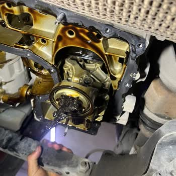 Garantisi Biten Araçta Tiriger Kayışı Ve Yağ Pompası Sorunu