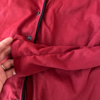 Defolu Ve Yırtık Gecelik Takımı İçin Para İadesi Talebi