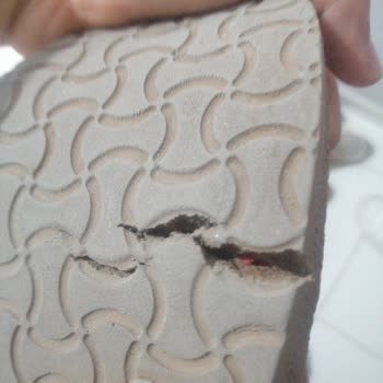 Bir Ayda Parçalanan Terlik Hayal Kırıklığı Yarattı