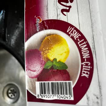 Aldığım Dondurma Son Kullanma Tarihine Rağmen Bozuk Çıktı