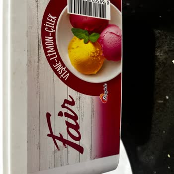 Aldığım Dondurma Son Kullanma Tarihine Rağmen Bozuk Çıktı