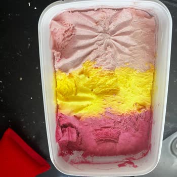 Aldığım Dondurma Son Kullanma Tarihine Rağmen Bozuk Çıktı