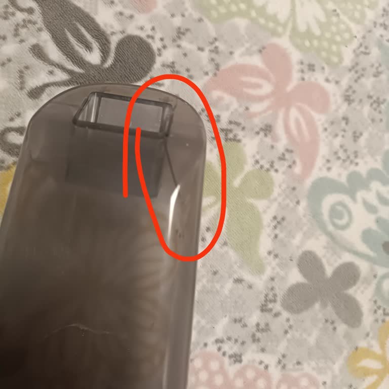 I Face Cracked Dust Bin and Weak Suction on Flavel FLV 190 Vacuum