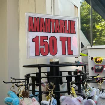 Fiyat Bilgisi Verilmeden Yüksek Ücret Ve İade Reddi: Mağazada Hakaret Ve Tehdit