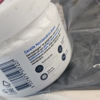 Krem Ürünün Korumasız Ve Kirli Şekilde Teslim Edilmesi Güven Sorunu Yarattı