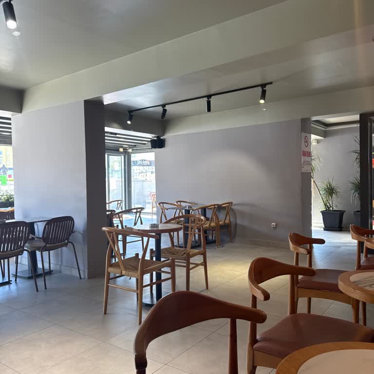 Sıcak Havalarda Klimanın Kapatılması Ve İlgisiz Çalışan Deneyimi