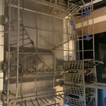 Bulaşık Makinesi Sepeti Paslandı, Yüksek Ücret Talep Ediliyor