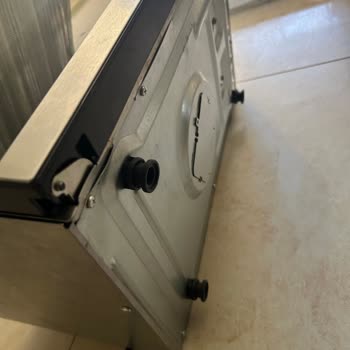 Yetkili Servis Sonrası Mikrodalga Fırının Ayağında Oluşan Hasar Ve Çözüm Eksikliği