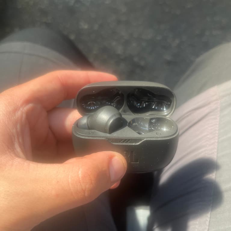 JBL Wave Beam Kulaklığımın Sağ Tekini Kaybettim, Ne Yapmalıyım?