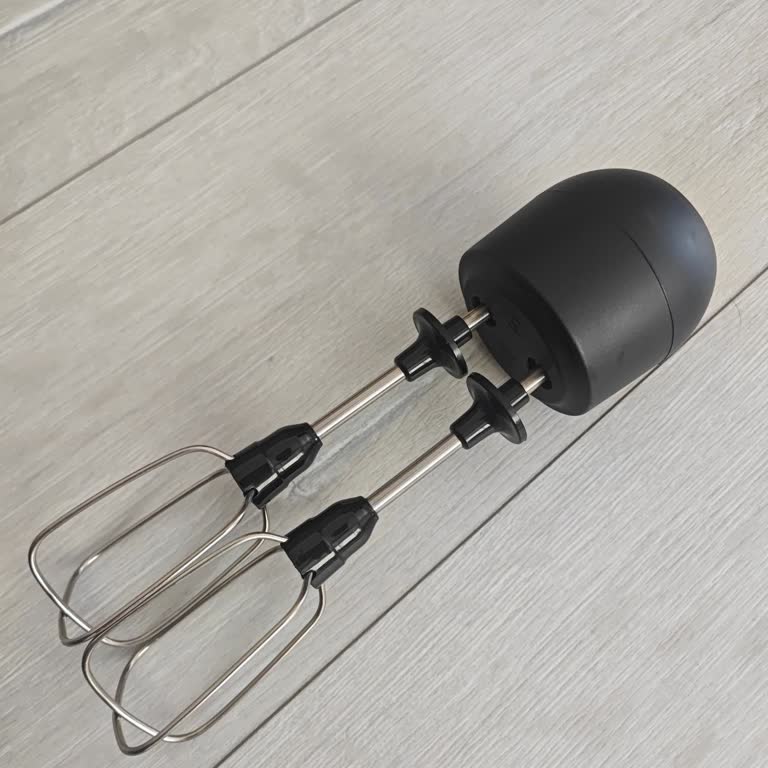 Blender Setinin Çırpıcı Aparatı Kısa Sürede Bozuldu, Servis Destek Vermiyor