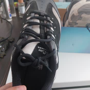 Kısa Sürede Yıpranan Skechers Ayakkabı İçin Destek Bekliyorum