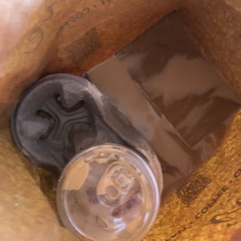 Siparişim Dökülmüş Ve Bozulmuş Halde Teslim Edildi, Çözüm Yetersiz Kaldı