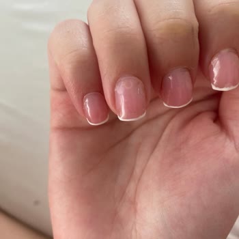 Kalıcı Oje Uygulamasında Yaşanan Sorunlar Ve İlgisiz Hizmet