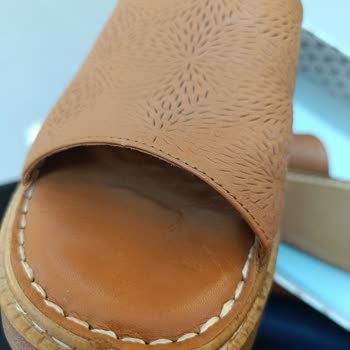 Satın Aldığım Deri Terlikte Kısa Sürede Taban Çökmesi Ve Yetersiz Garanti Hizmeti