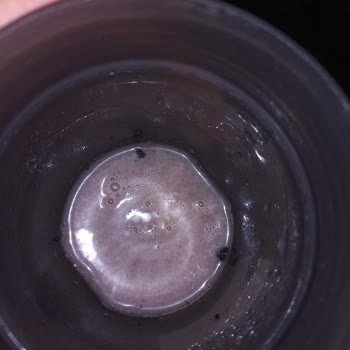 Whey Protein İçinde Siyah Ve Sert Parçalar Çıkması Hakkında Endişe