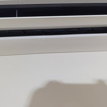 LG Klimam Oda Sıcaklığını Düşürmüyor Su Damlatıyor Değişim Talep Ediyorum