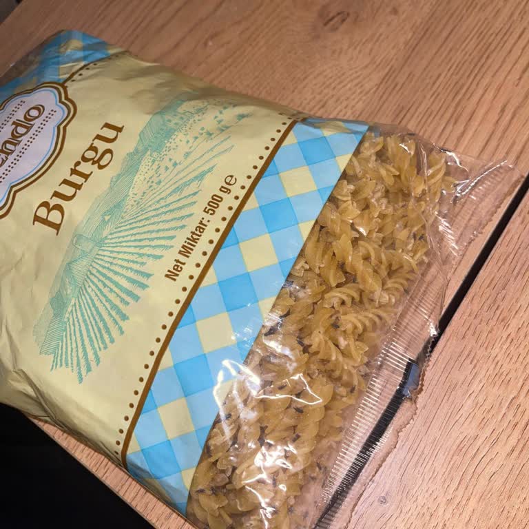 Makarna Paketinden Böcek Çıktı, İştahımız Kaçtı!