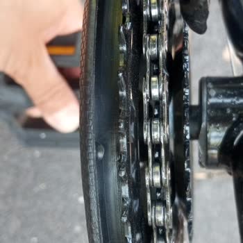 Serraro Bisiklet Orta Pedal Dişlisi Yamuk Dönüyor