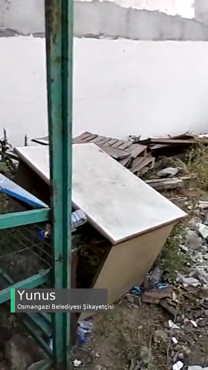 Osmangazi Belediyesi Pislik Dolu Arsa videonun kapak resmi