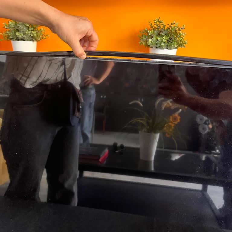 Televizyonumun Orijinal Parçaları Değiştirildi Kırık Teslim Edildi