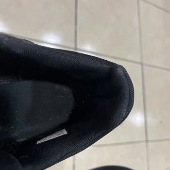 FLO'dan Alınan Adidas Ayakkabıda Kusur Kabul Edilmedi, Mağduriyetim Giderilmedi