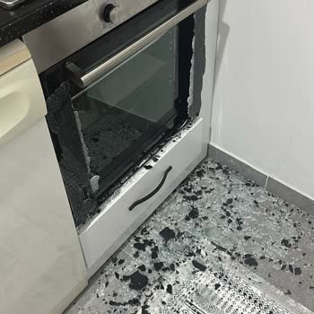 Fırın Kapağı Patladı, Garanti Dışı Denilerek Yüksek Ücret Talep Edildi!