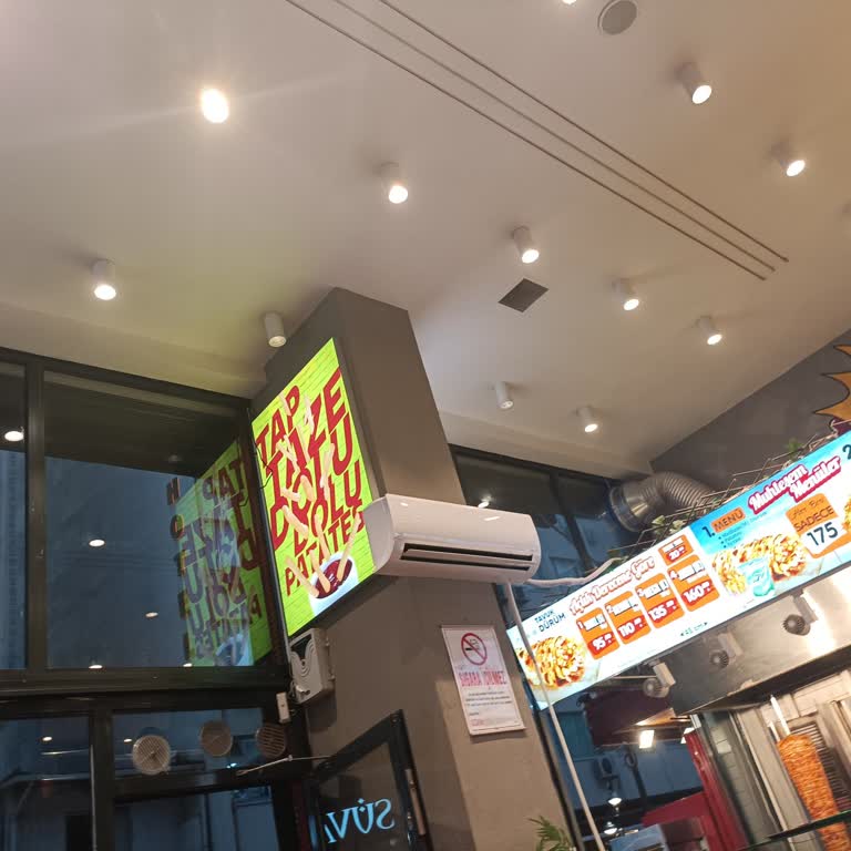 Hey Döner Hijyen Eksikliği Ve Kötü Deneyim: Dağkapı Şubesinden Memnun Kalmadım