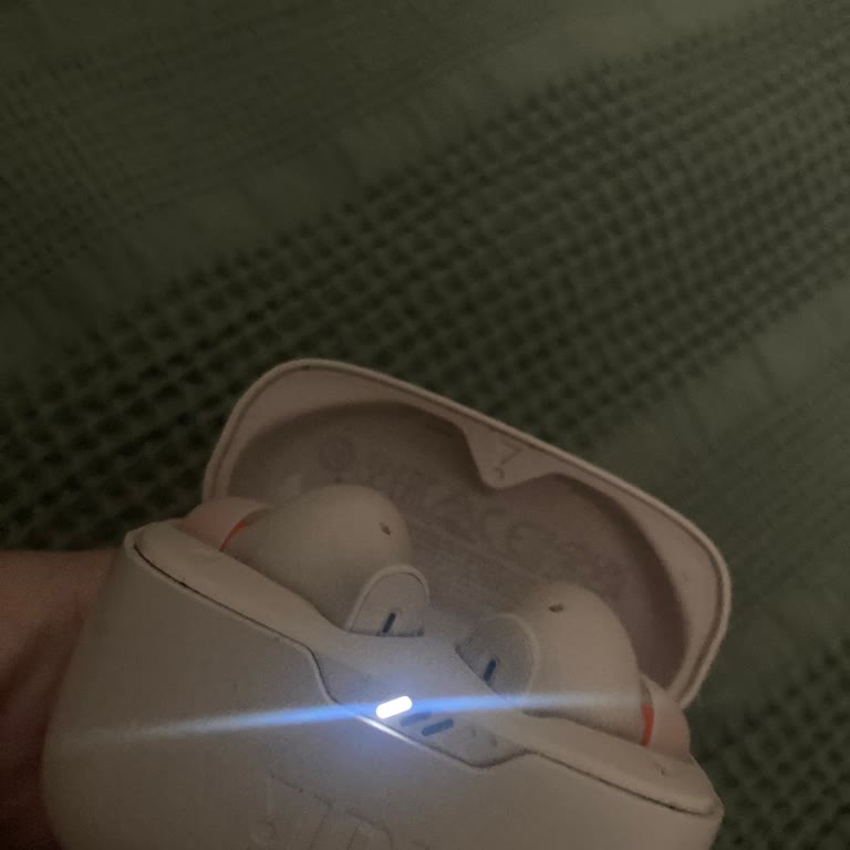 JBL Tune 230NC Kulaklıkta Sürekli Şarj Problemi Yaşıyorum
