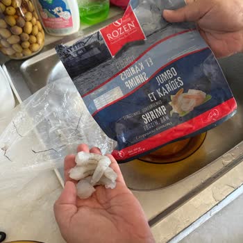 Temizlenmemiş Karides Nedeniyle Zor Anlar Yaşadım