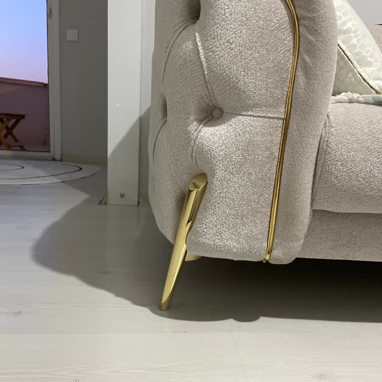 Koltuk Takımının Ayağı Sürekli Yamuluyor Servis Çözüm Sunmuyor