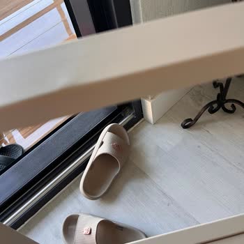 Yeni Alınan Bahçe Koltuğu Kırık Ve Kirli Teslim Edildi Müşteri Mağdur