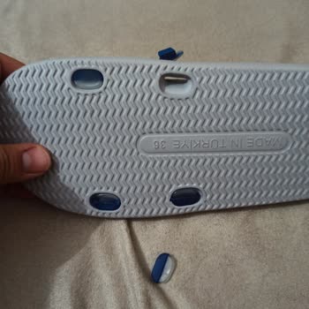 Yeni Alınan Çocuk Terliği İlk Kullanımda Koptu