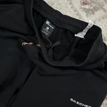 Şok Markette Çamaşır Suyu Dökülmesi Sonucu Kıyafetlerim Zarar Gördü