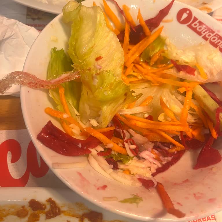 Salatadan Çıkan Streç Film Parçası Nedeniyle Yaşadığımız Hijyen Şoku