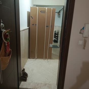 Teslimat Ve Montaj Ekipleri Arasında Kalan Buzdolabı Kurulum Sorunu