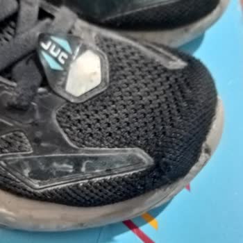 Lescon Spor Ayakkabıda Kısa Sürede Yırtılma Ve Şekil Bozukluğu Sorunu