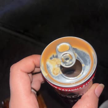 Soğuk Kahvede Yabancı Cisim Şoku: Sağlığım Tehlikeye Girdi