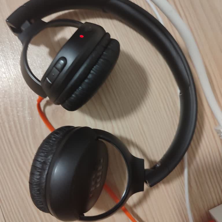 JBL Tune510bt Kulaklık Şarjdan Sonra Aniden Kapanıyor, Çözüm Bulamıyorum