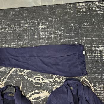 Chima'dan Alınan Takım Elbise Kullanımda Hayal Kırıklığı Yarattı