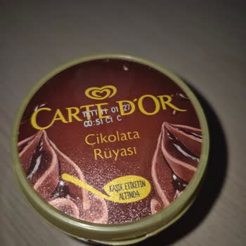 Dondurma İçinde Etiket Çıkması Nedeniyle Hayal Kırıklığı