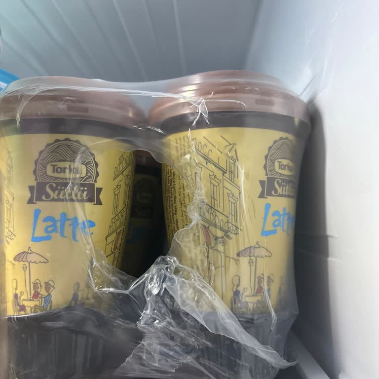 Aldığım Torku Latte Ve Mocha Ürünlerinde Ekşi Koku Ve Pütürcükler Var