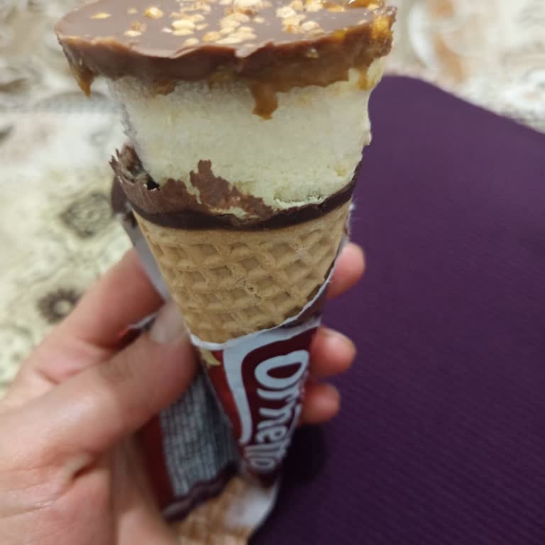 Aldığım Dondurmalar Yarım Çıktı Güvenim Sarsıldı