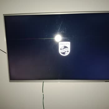 Philips TV Açılmıyor, Sadece Logo Görünüyor