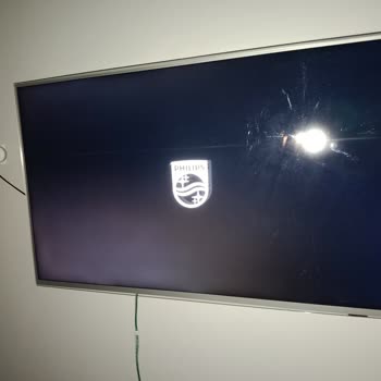 Philips TV Açılmıyor, Sadece Logo Görünüyor