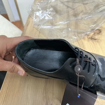 Düğün Öncesi Bana Kullanılmış Ve Hasarlı Ayakkabı Gönderildi, Mağdur Oldum