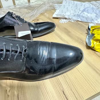 Düğün Öncesi Bana Kullanılmış Ve Hasarlı Ayakkabı Gönderildi, Mağdur Oldum