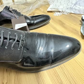 Düğün Öncesi Bana Kullanılmış Ve Hasarlı Ayakkabı Gönderildi, Mağdur Oldum