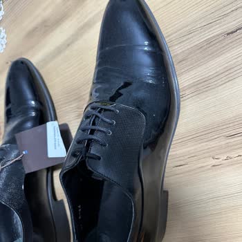 Düğün Öncesi Bana Kullanılmış Ve Hasarlı Ayakkabı Gönderildi, Mağdur Oldum